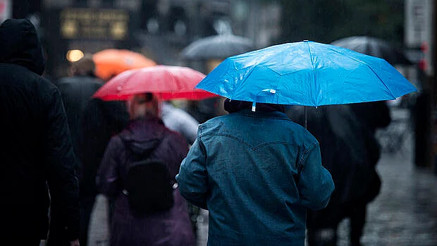 Kraftigt uvejr på vej Her kan der komme en halv måneds regn på en halv