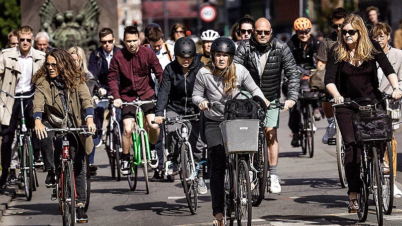forbundet Bunke af Skylight Derfor deler politiet særlige net ud til cyklister i København | TV 2  Kosmopol