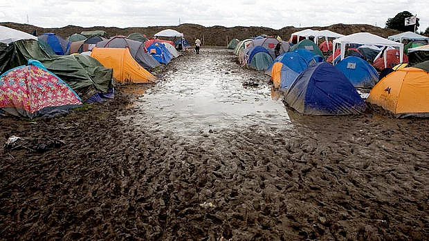 Vådt nyt: Roskilde Festival kan blive den vådeste i 10 år | TV 2 Kosmopol