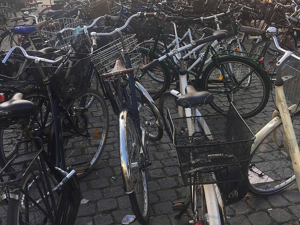gravid Luksus Utænkelig Send os dit cykelkaos: Flere cykler end biler i København | TV 2 Kosmopol
