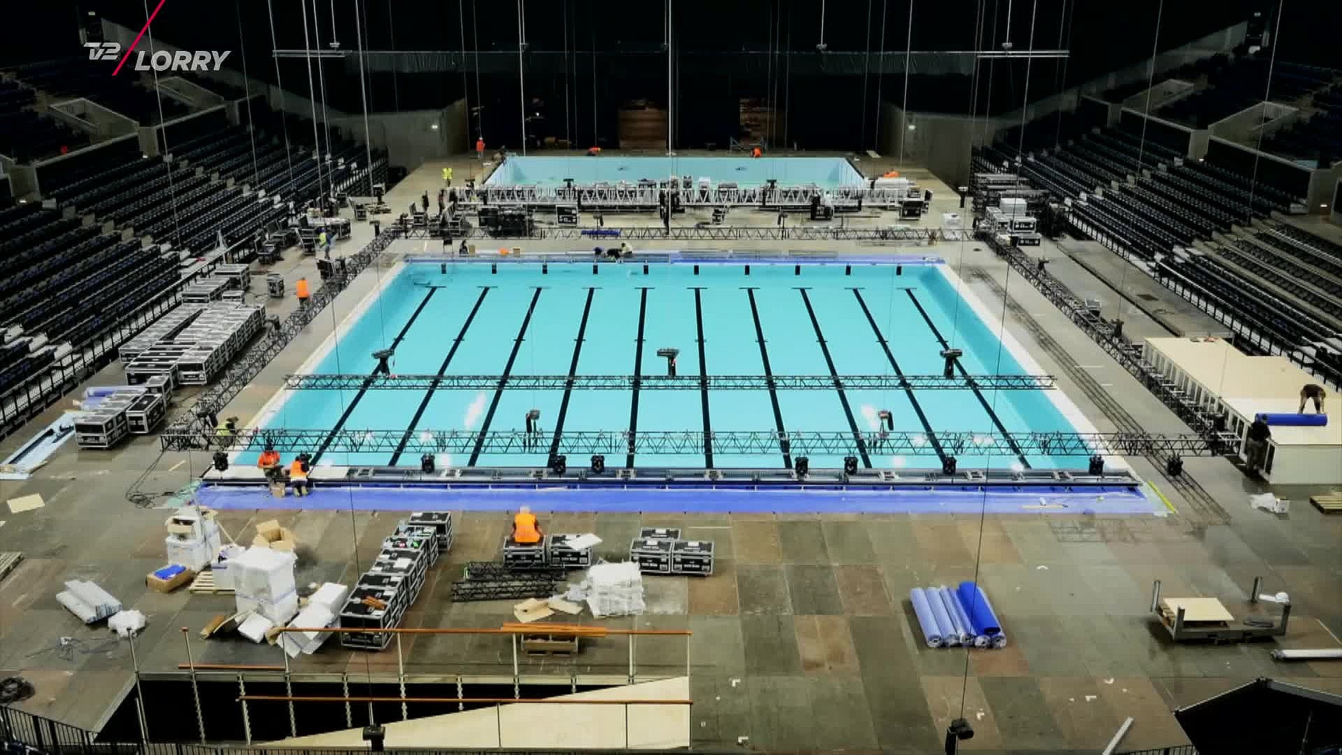 Imponerende billeder: Sådan laver et svømmestadion | TV Lorry