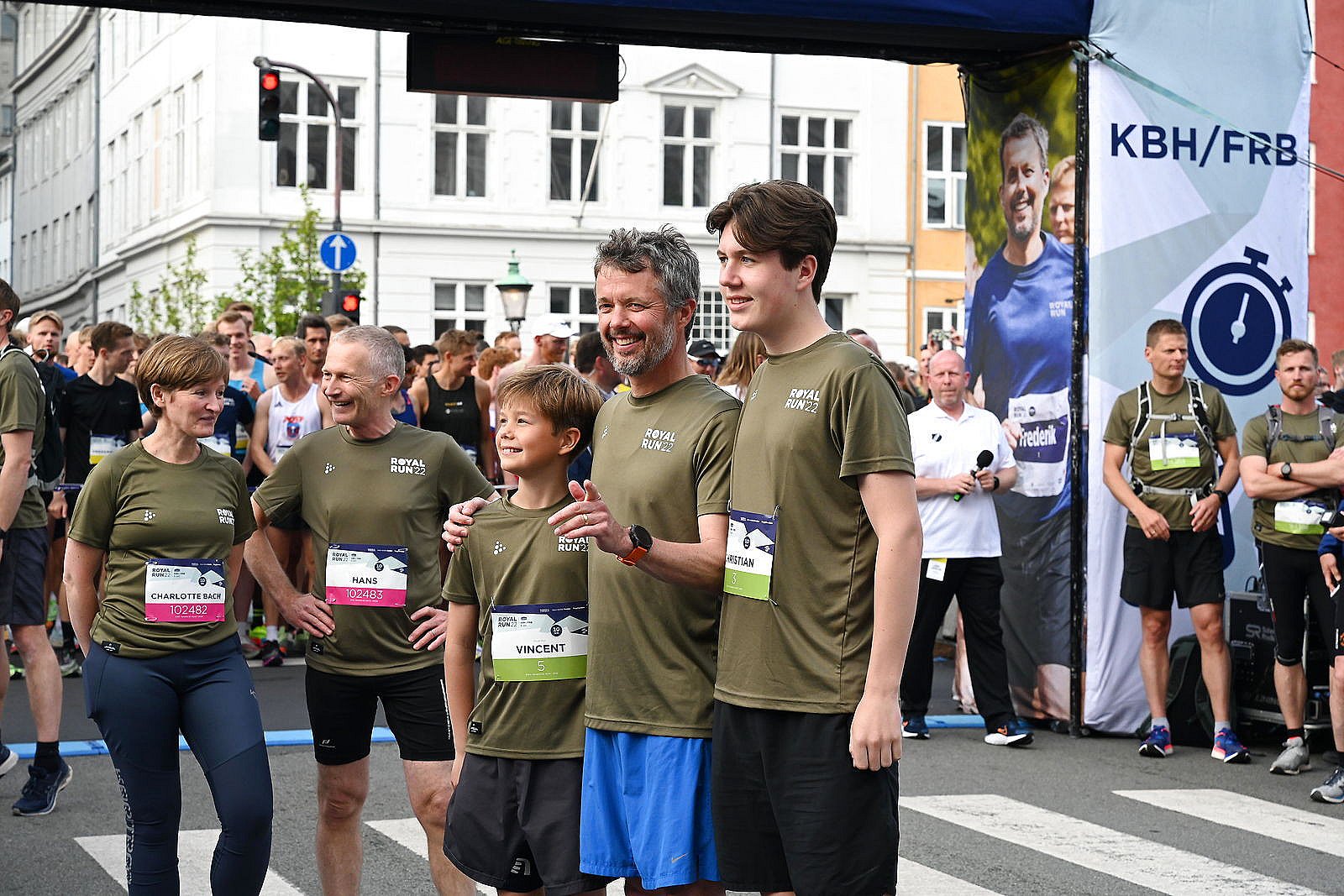 Se Billederne: Kongefamilien Løb Gennem Københavns Gader Til Royal Run ...