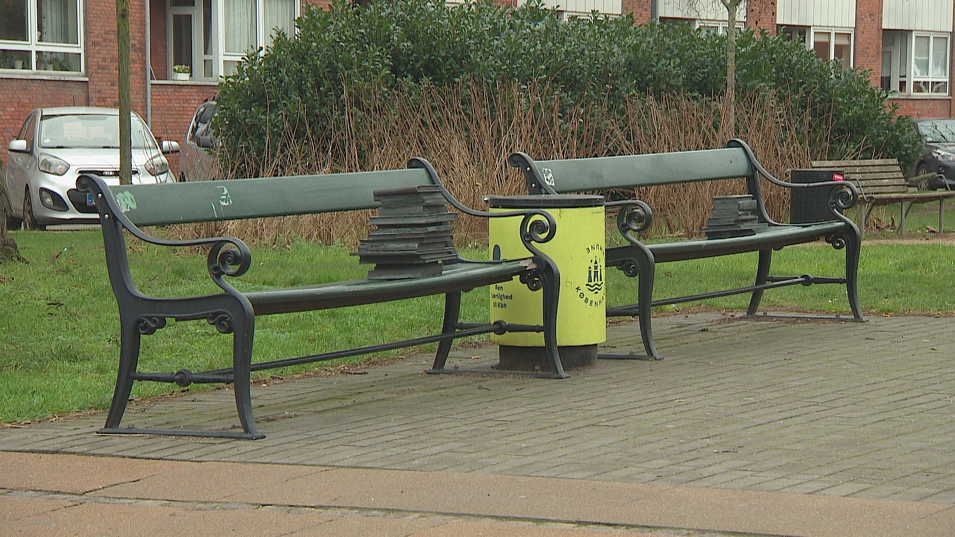 Dark design": Når byens bænke bliver fjendtlige | TV 2 Lorry